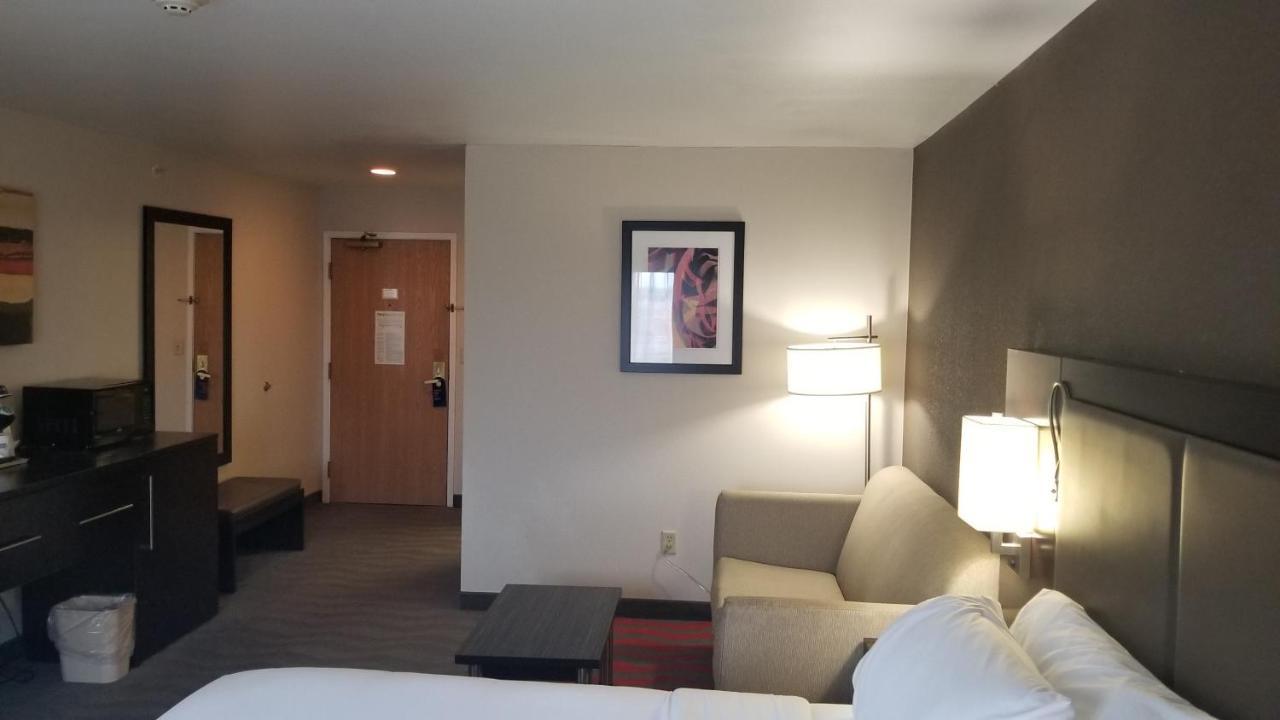 Holiday Inn Express Hotel & Suites Columbus Southeast Groveport By Ihg Extérieur photo
